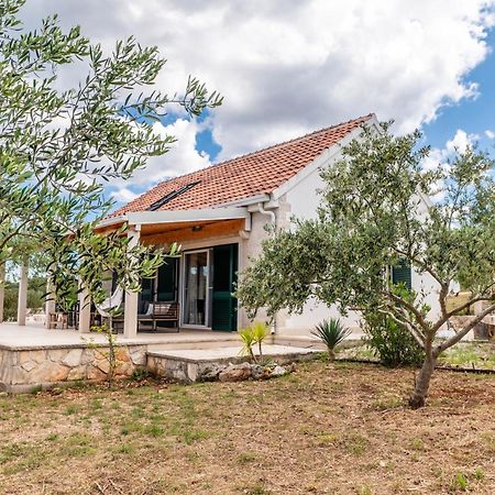Villa Mista Сутиван Екстериор снимка